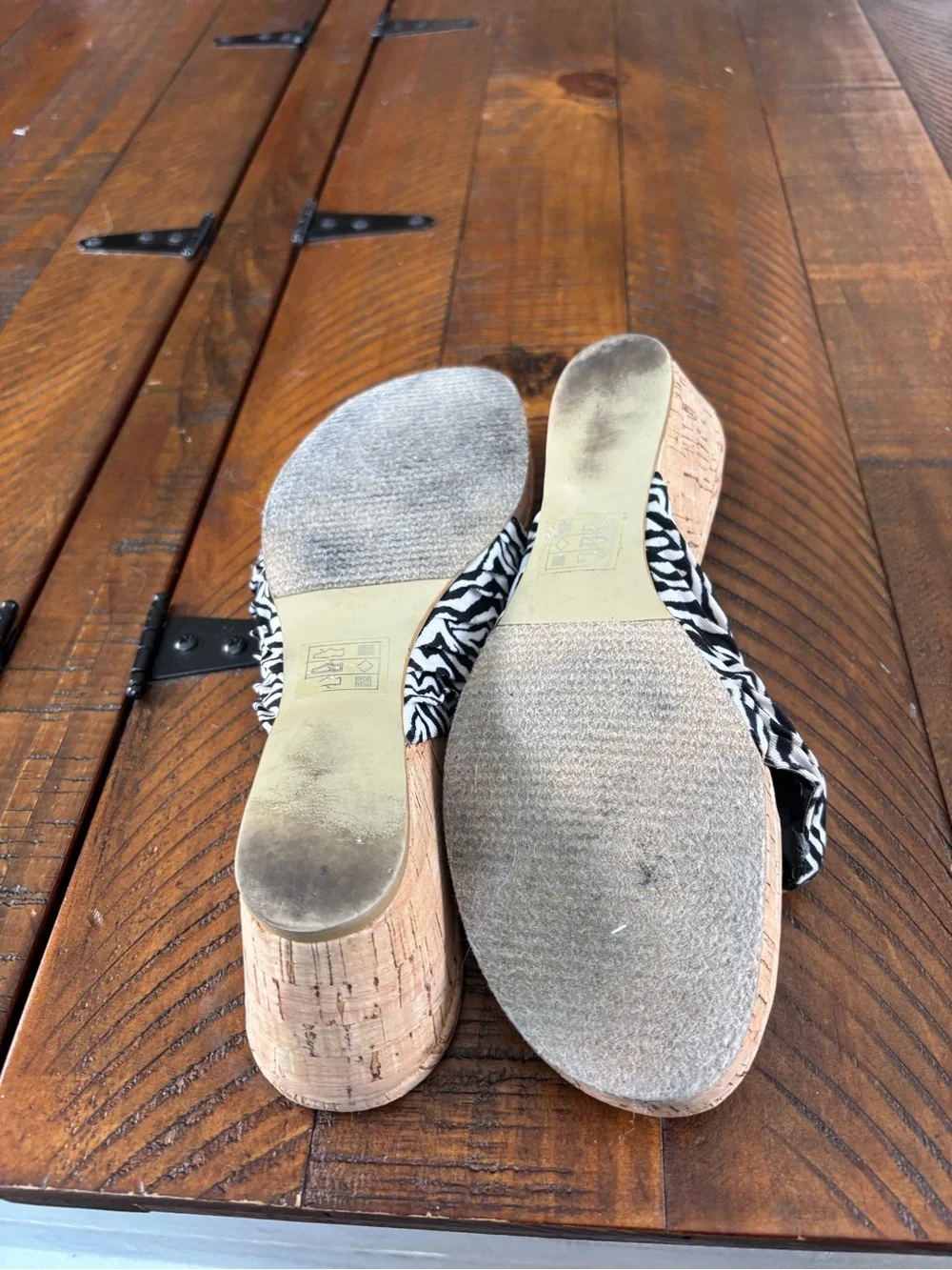 Moda Zebra Knot Wedges - Black & White